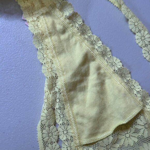 New Victoria's Secret Medium String Thong Medium Yellow Lace Flower Tanga - Picture 6 of 6